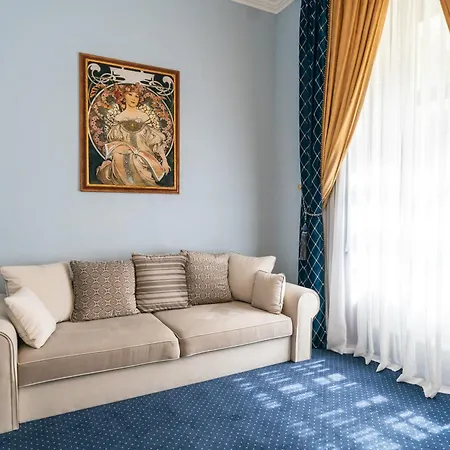 Hotel Zamek D'este