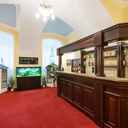 Hotel Zamek D'este 4*