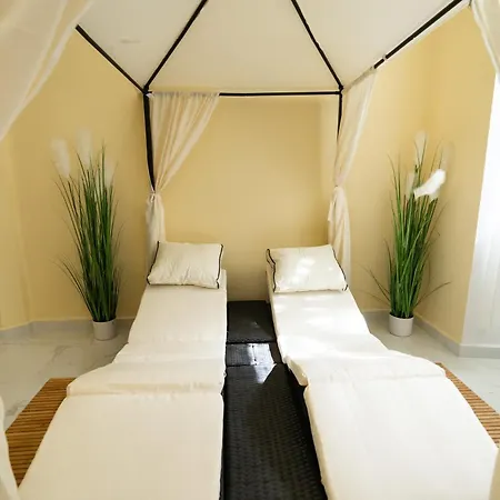 Hotel Zamek D'este 4*
