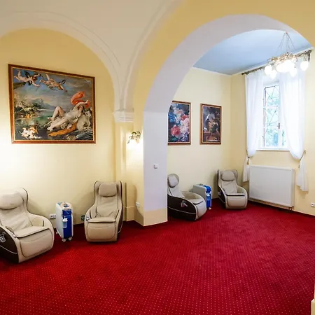 Hotel Zamek D'este